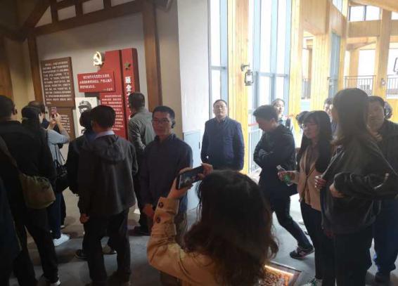 1555562677491422.jpg 4.jpg