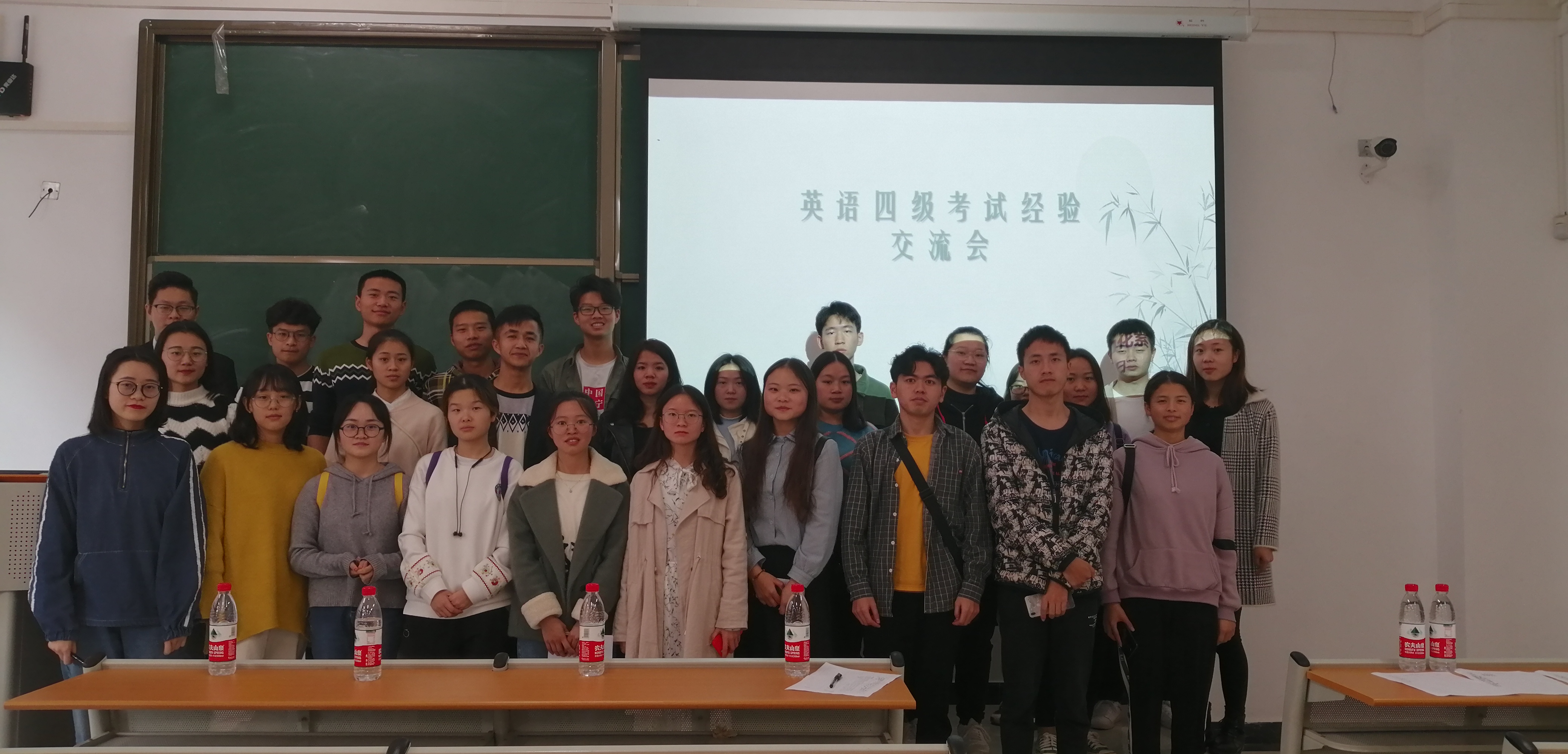 1573715285566599.jpg 合影.jpg