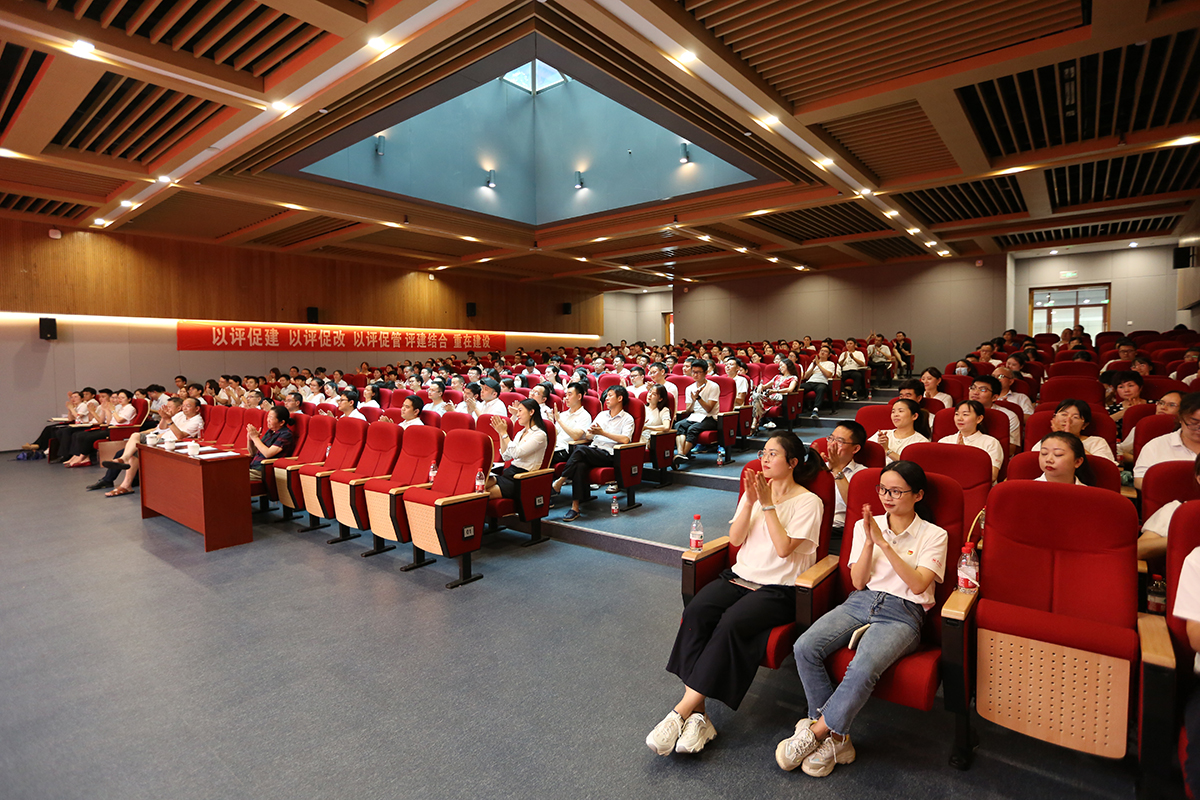 1626329426487550.jpg 表彰大会前全.JPG